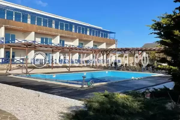 «Maverick House», Черноморское