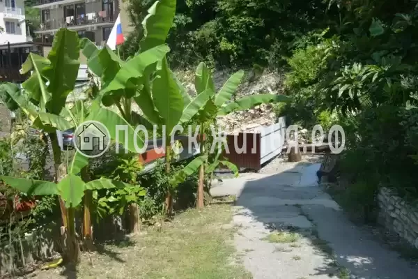 «Дом с флагом», Лазаревское