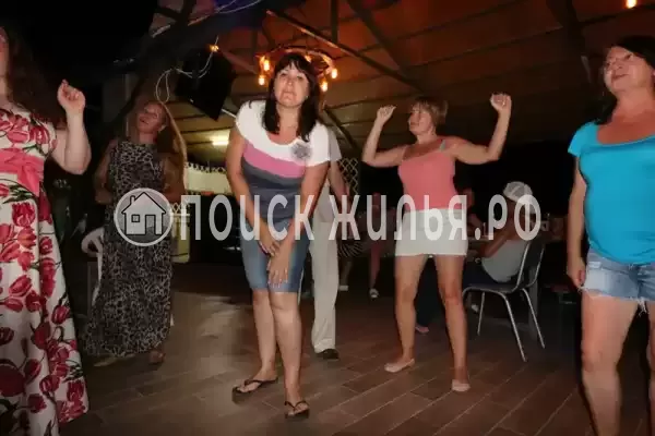 Школьная, д.10, Ольгинка Школьная, д.10, Ольгинка