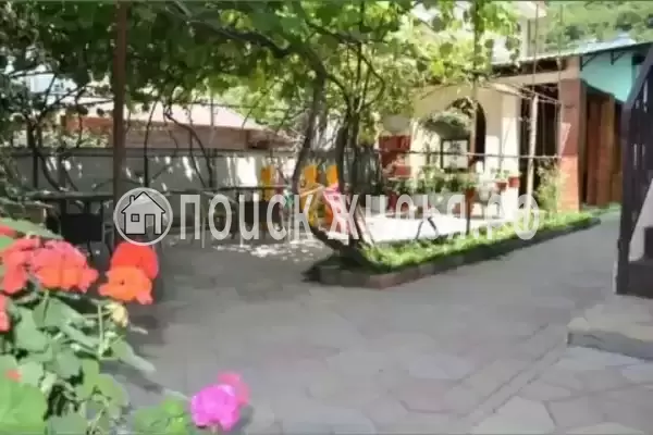Гостевой дом «Бугенвиллия», Гагра