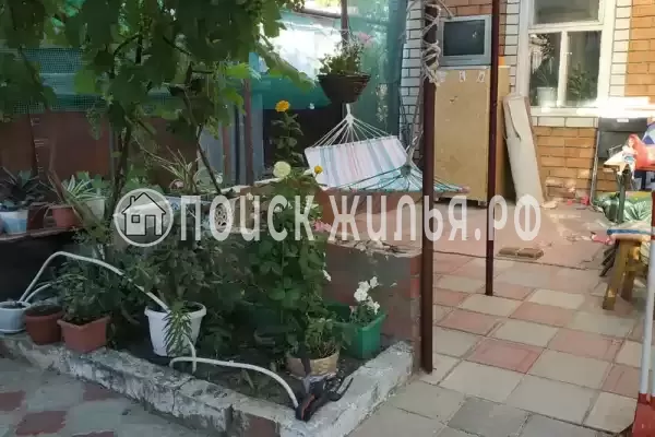 Частный сектор «Часть дома под ключ Рита», Ейск