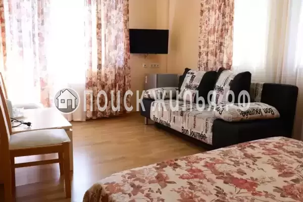 «Аура», Солоники