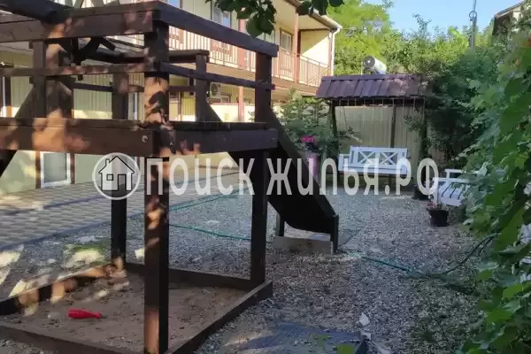 «Вояж», Кучугуры