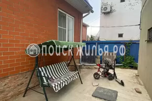 «Семейный отдых», Кучугуры