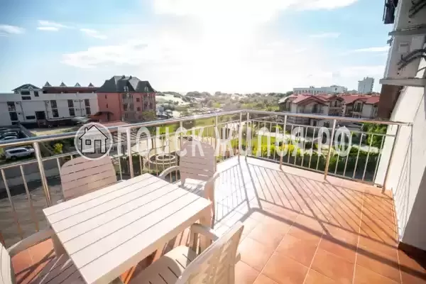 Мира, д.94/8, Витязево