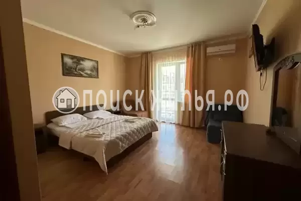 «Натела», Сукко