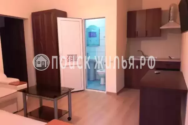 «Межгорье», Лоо