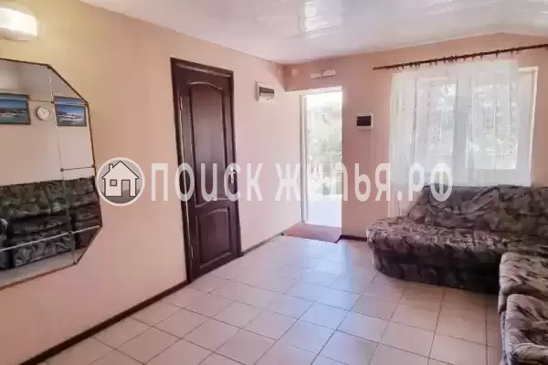 Частный сектор «Часть дома с отдельным входом для большой компании», Геленджик