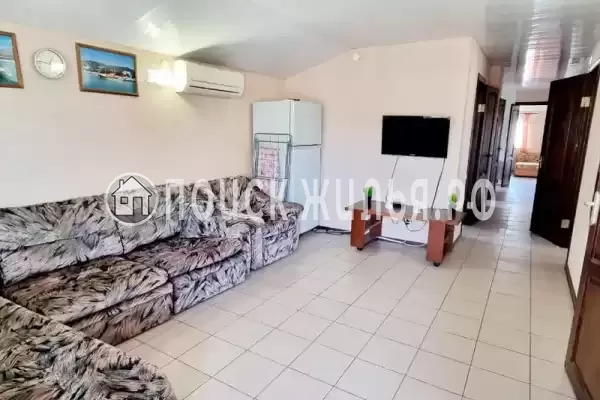 Частный сектор «Часть дома с отдельным входом для большой компании», Геленджик