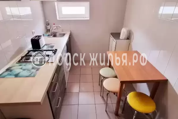 Частный сектор «Часть дома с отдельным входом для большой компании», Геленджик