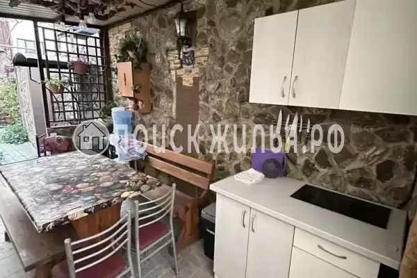 «На Тельмана», Геленджик