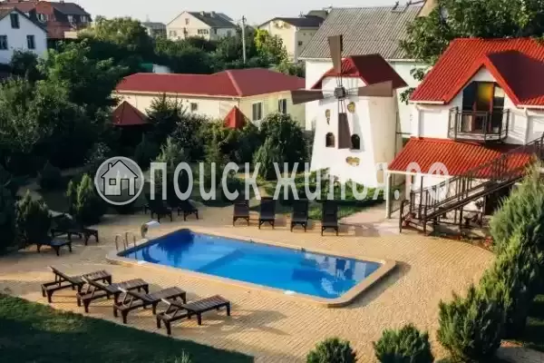 «Фонарь и Мельница», Феодосия