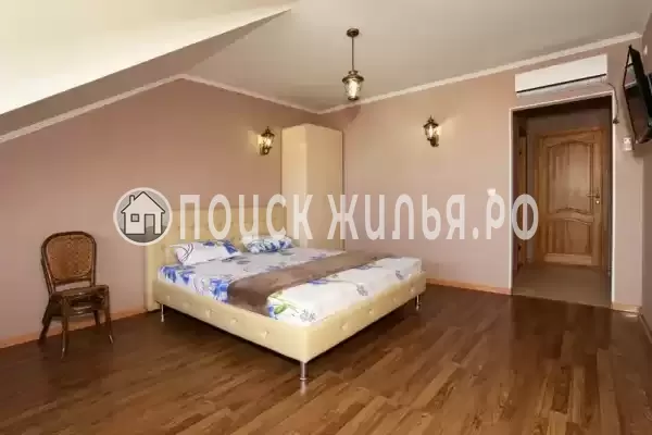 «Фонарь и Мельница», Феодосия