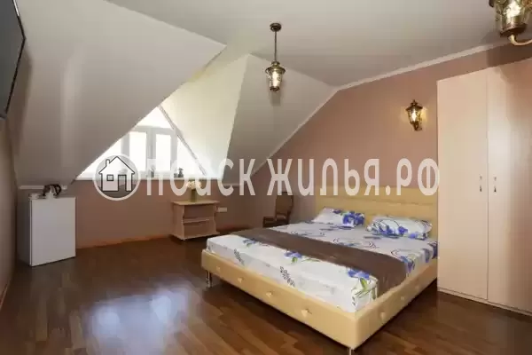 «Фонарь и Мельница», Феодосия