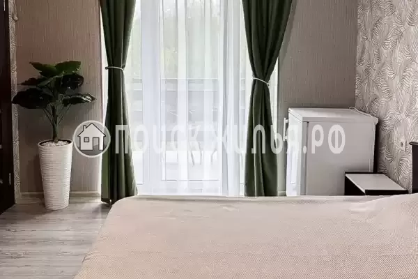 «У горной реки», Якорная Щель