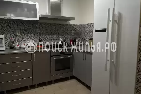 «У горной реки», Якорная Щель