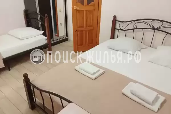 «Белый виноград», Адлер