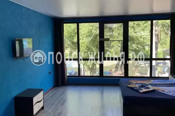 Частный сектор «Двухэтажный коттедж у реки»