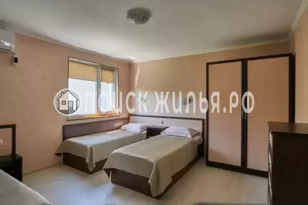 Частный сектор «Малиновая, 10», Севастополь