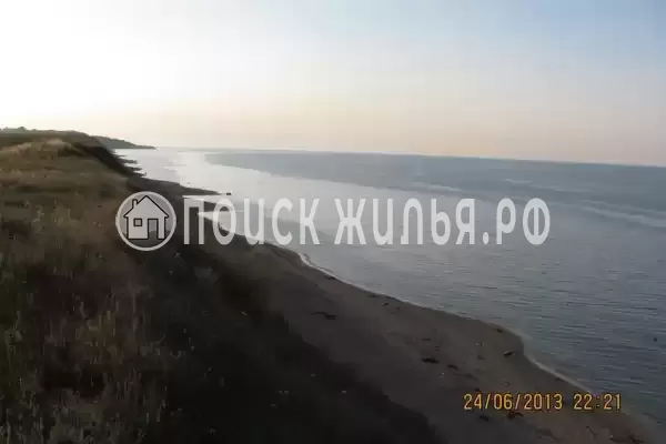 «Меж двух морей», Кучугуры