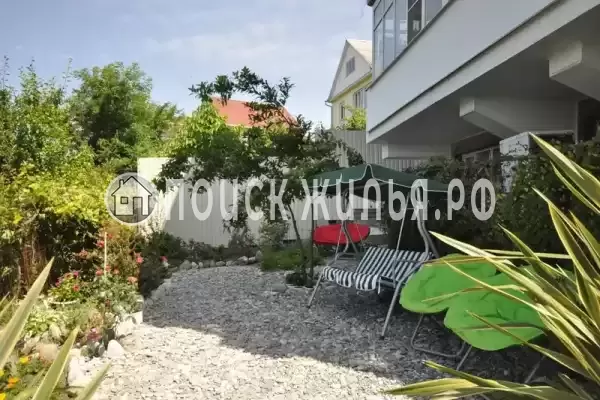 «Командор», Лоо