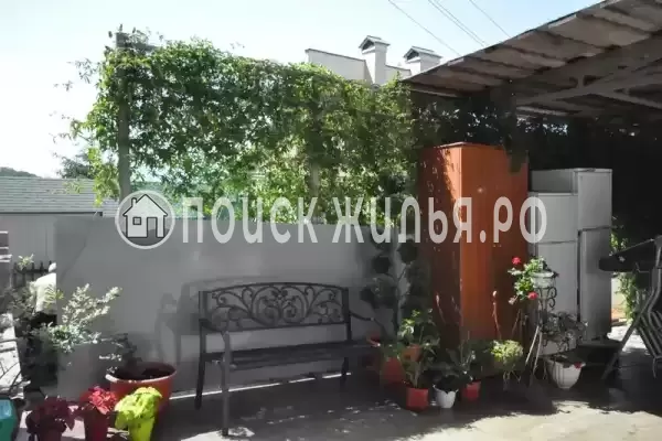 «Командор», Лоо