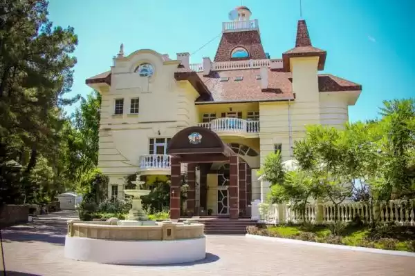 Отель «Морской клуб»