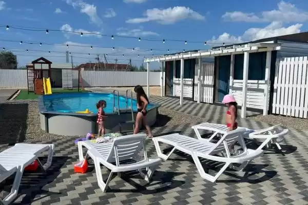 Частный сектор «Домики с бассейном На море и точка»