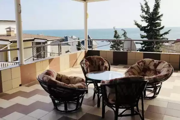 Гостевой дом «Лилия», Республика Крым, Алушта, Княгини Гагариной, д. 25