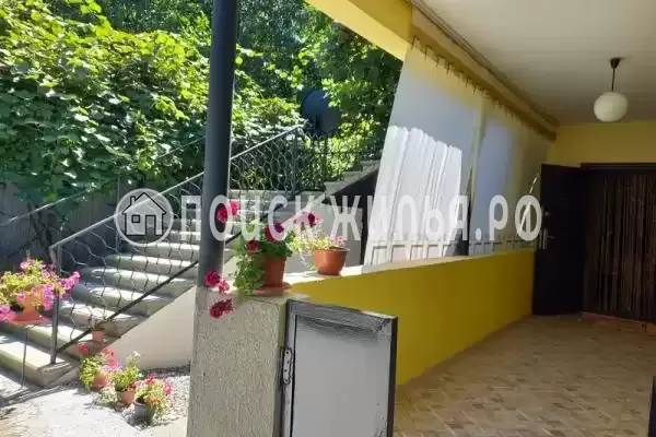 Гостевой дом «Raiskiy Ugolok», Пицунда Гостевой дом «Raiskiy Ugolok», Пицунда