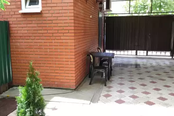 Гостевой дом «На ул. с. романа»