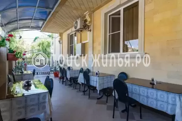 Гостиница «Лакис», Кабардинка