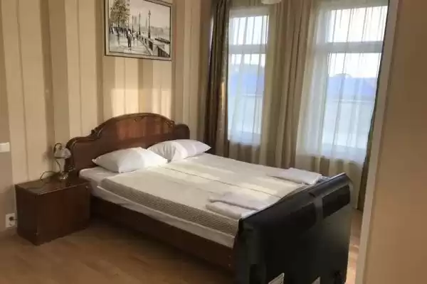 Отель «Кросс»