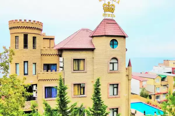 Отель «Корона ***»