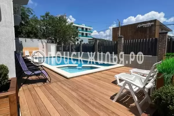 «Инфинити», Кабардинка