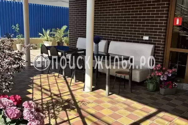 «Анюта», Адлер