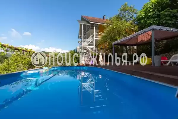 «Желтый дом», Краснодарский край, Сочи, Якорная Щель, Главная, д.10 «Желтый дом», Краснодарский край, Сочи, Якорная Щель, Главная, д.10