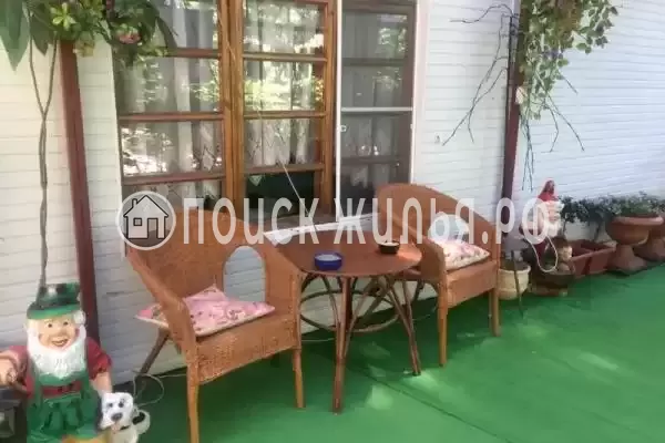 «На Самшитовой», Хоста