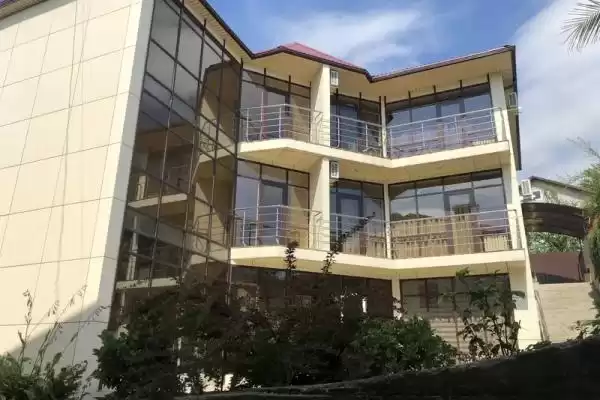 Гостиница «Lira loo»