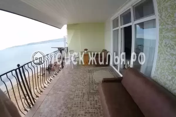 «Эллинг Бриз», Феодосия