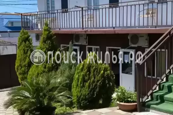 «Робинзон», Лоо «Робинзон», Лоо