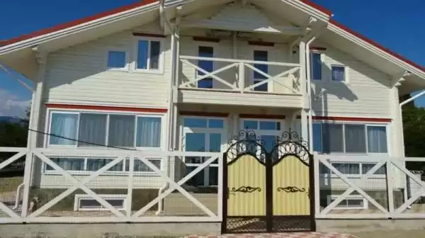 Отель «Золотые пески»