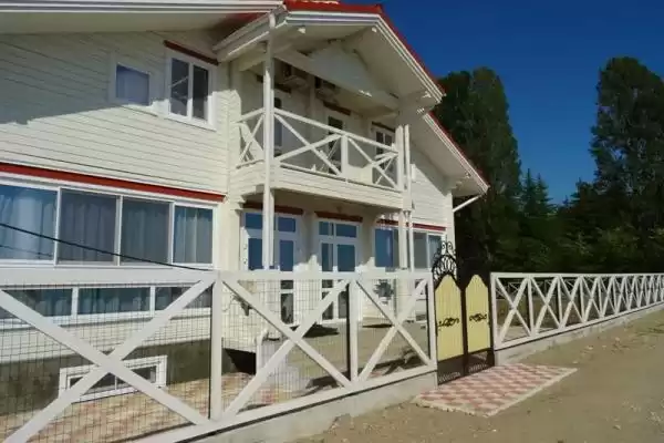 Отель «Золотые пески»