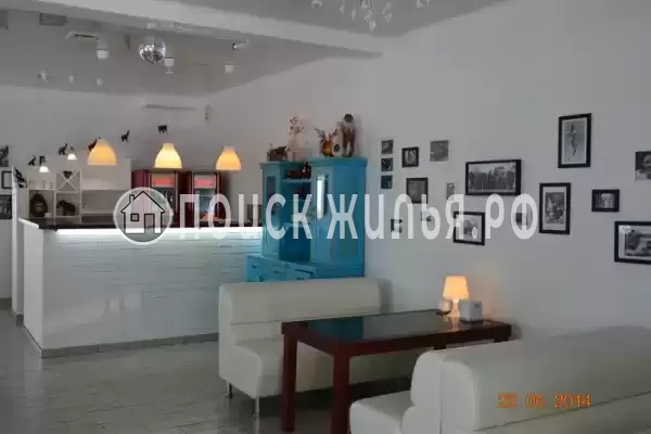 «AlexHoume», Небуг «AlexHoume», Небуг