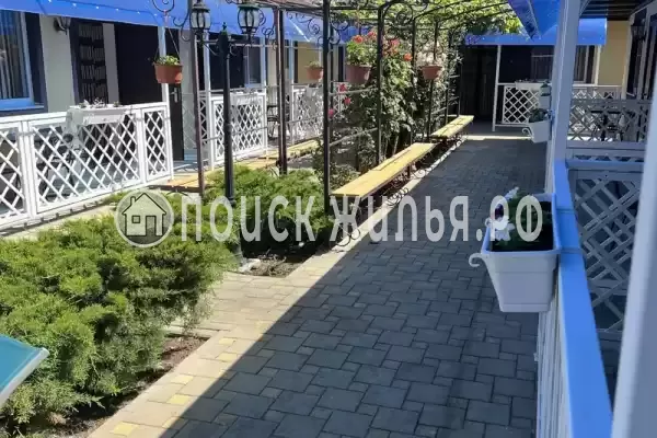 «Viktoriya TWO», Сукко