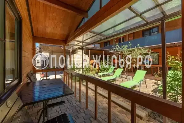 «Viktoriya TWO», Сукко