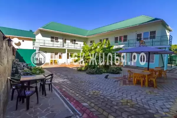 «Все свои», Новомихайловский