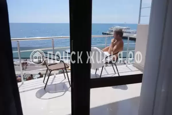 «Островок», Алушта