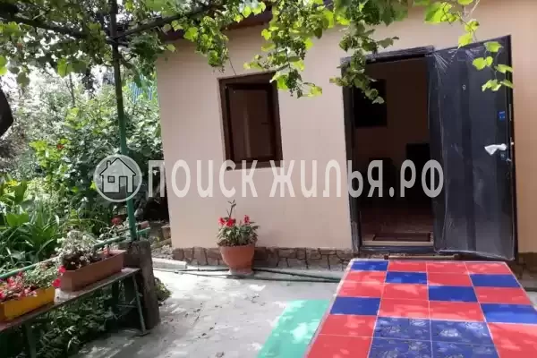 Дом под ключ «Душевный домик рядом с морем и озером», Сухум Дом под ключ «Душевный домик рядом с морем и озером», Сухум
