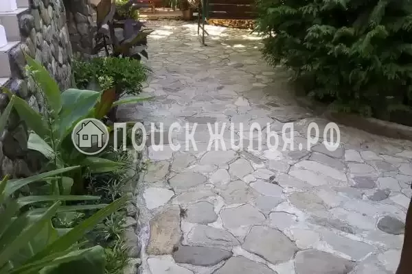 «Альпийская горка», Небуг